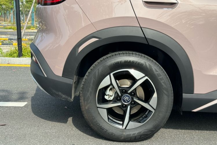 Used BYD Yuan UP 2024 401KM Leading Edition Exterior 4