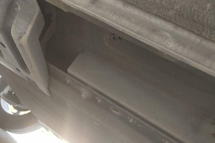Used BYD Yuan UP 2024 301KM Leading Edition Chassis Rear Right