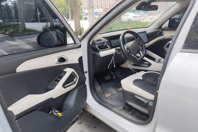 Used BYD Yuan UP 2024 401 km Active Version Driver Seat