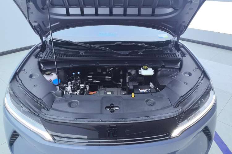 Used BYD Yuan UP 2024 401 km Active Version Engine Bay