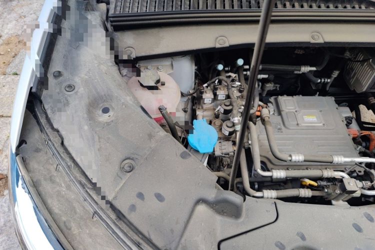 Used BYD Yuan UP 2024 401 km Active Version Engine Bay Right