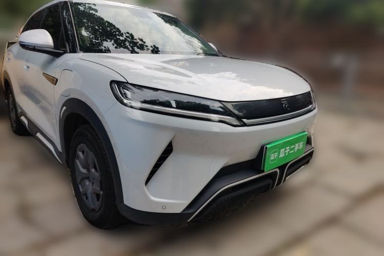 Used BYD Yuan UP 2024 401 km Active Version Front Right 45 Deg