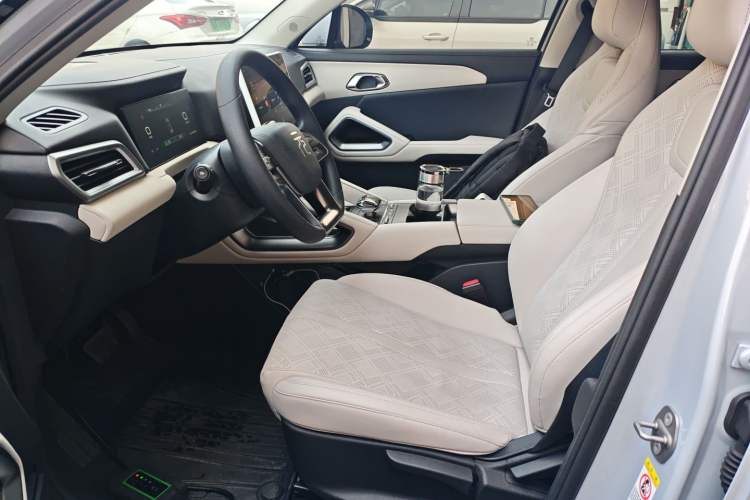 Used BYD Yuan UP 2024 401KM Leading Edition Left Front Seat