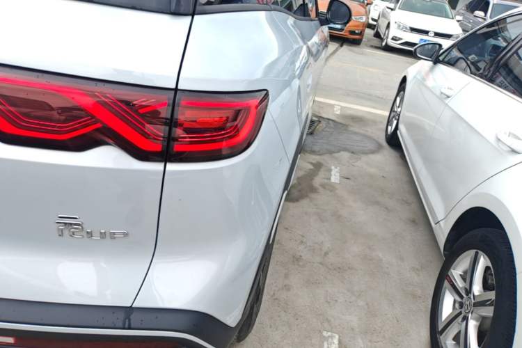 Used BYD Yuan UP 2024 401KM Leading Edition Right Rear Taillight