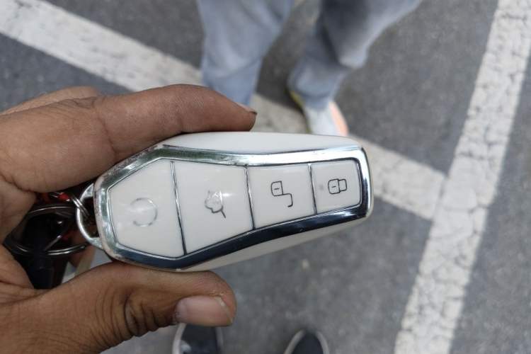 Used BYD Yuan UP 2024 401 km Active Version Vehicle Key