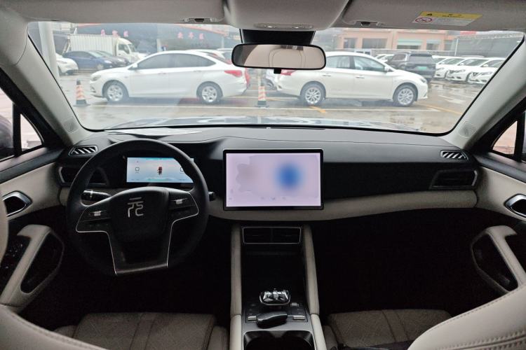 Used BYD Yuan UP 2024 401KM Leading Edition Center Console