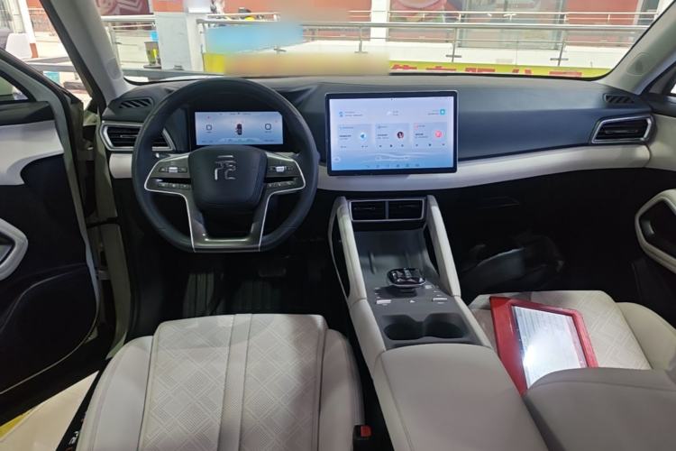 Used BYD Yuan UP 2024 401KM Leading Edition Center Console