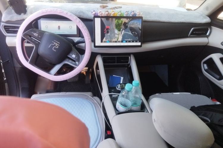 Used BYD Yuan UP 2024 401KM Beyond Edition Center Console