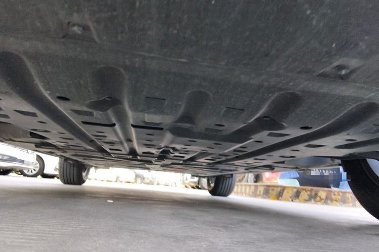Used BYD Yuan UP 2024 401KM Leading Edition Chassis Front
