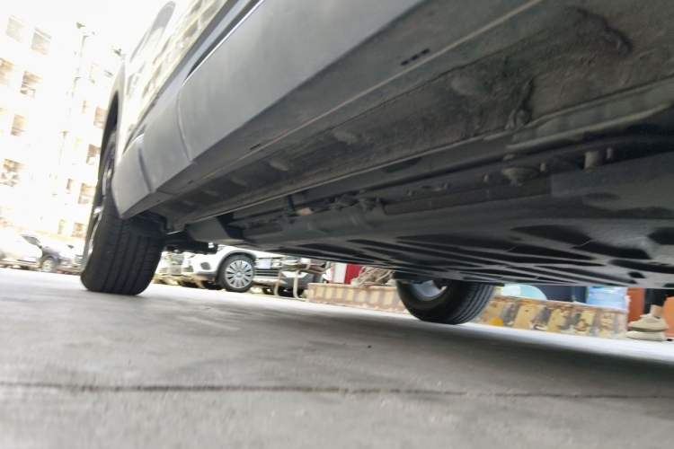 Used BYD Yuan UP 2024 401KM Leading Edition Chassis Front Right