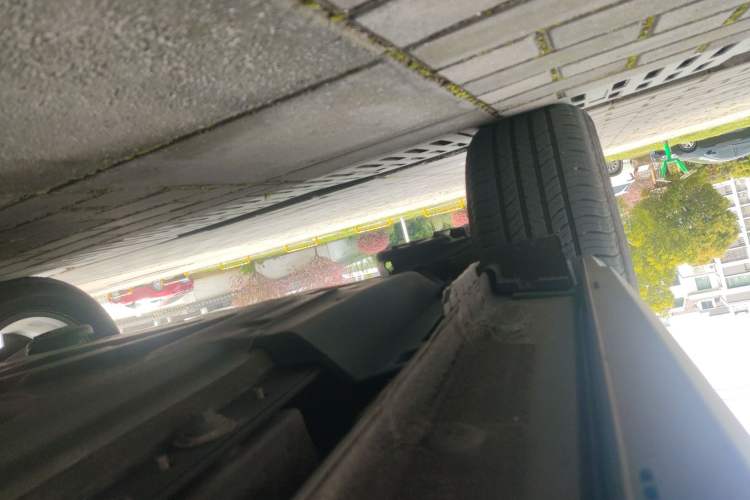 Used BYD Yuan UP 2024 401KM Leading Edition Chassis Rear Right
