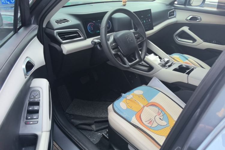 Used BYD Yuan UP 2024 401 km Active Version Driver Seat