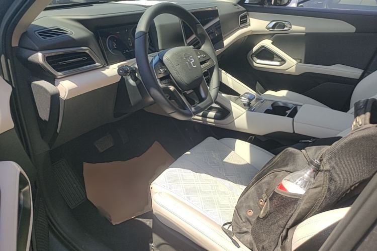 Used BYD Yuan UP 2024 401KM Beyond Edition Driver Seat