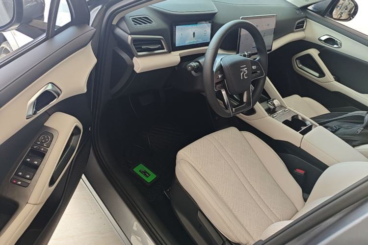 Used BYD Yuan UP 2024 401KM Leading Edition Driver Seat