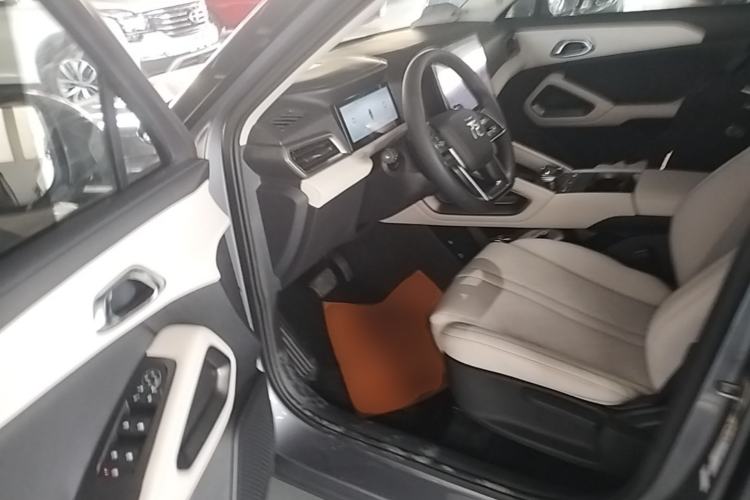Used BYD Yuan UP 2024 401KM Leading Edition Driver Seat