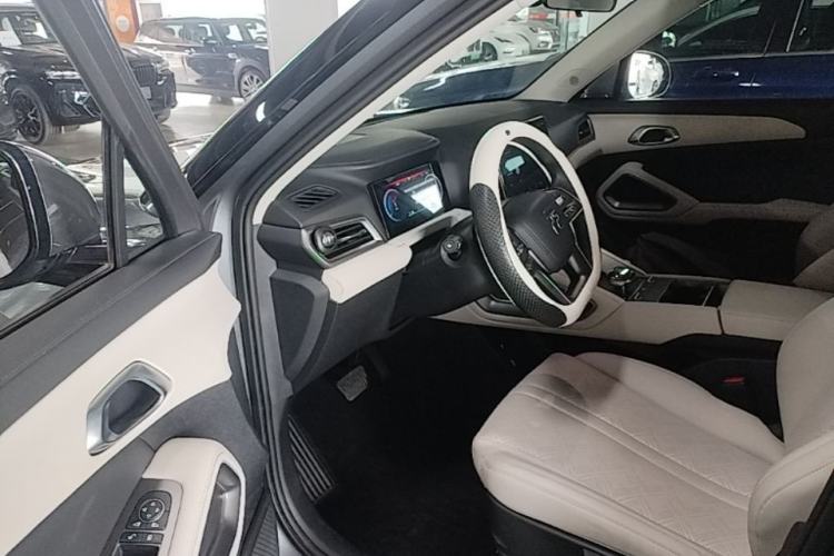 Used BYD Yuan UP 2024 401KM Leading Edition Driver Seat