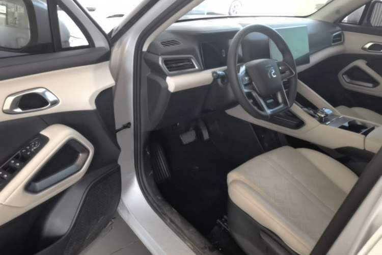 Used BYD Yuan UP 2024 401KM Leading Edition Driver Seat