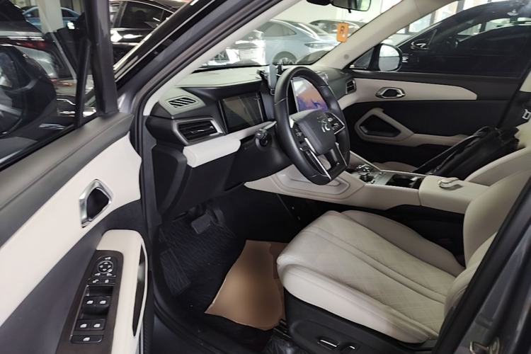 Used BYD Yuan UP 2024 401KM Beyond Edition Driver Seat