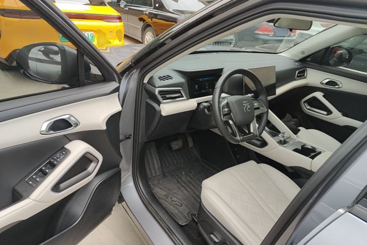 Used BYD Yuan UP 2024 401KM Beyond Edition Driver Seat