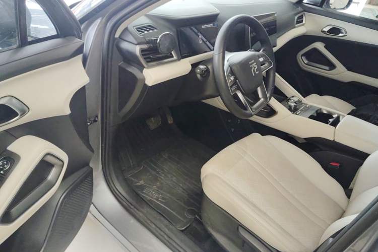 Used BYD Yuan UP 2024 401 km Active Version Driver Seat