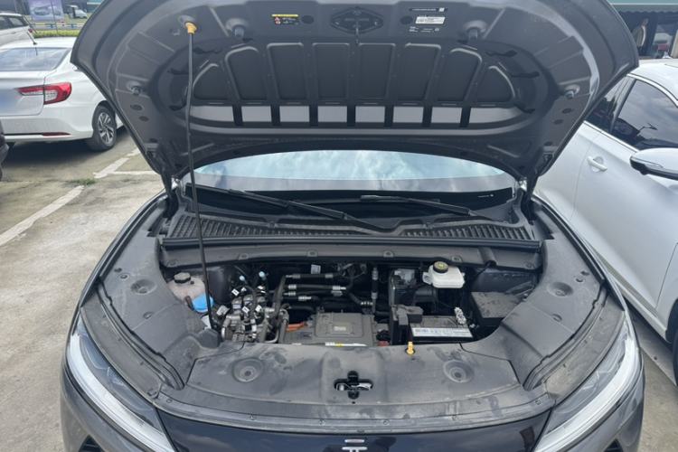 Used BYD Yuan UP 2024 401KM Leading Edition Engine Bay