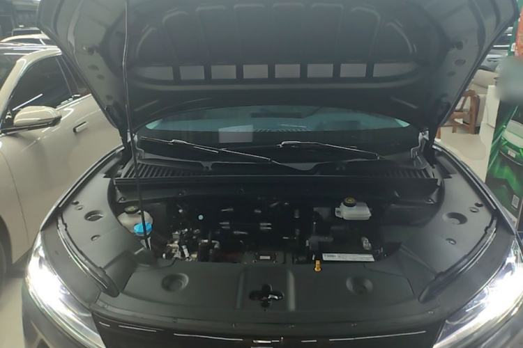 Used BYD Yuan UP 2024 401KM Beyond Edition Engine Bay
