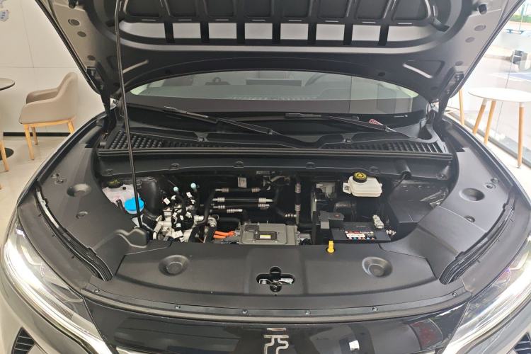 Used BYD Yuan UP 2024 401KM Leading Edition Engine Bay