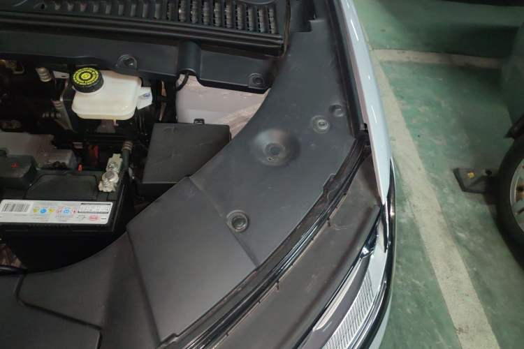 Used BYD Yuan UP 2024 401KM Beyond Edition Engine Bay Left