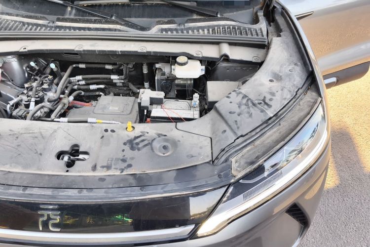 Used BYD Yuan UP 2024 401KM Beyond Edition Engine Bay Left