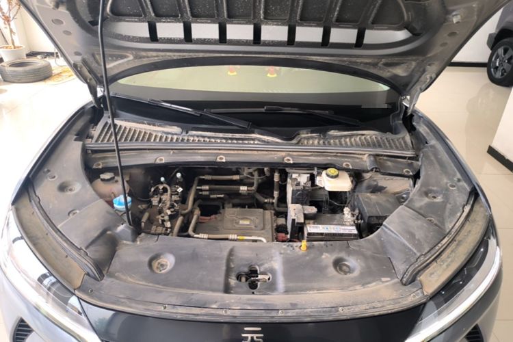 Used BYD Yuan UP 2024 401KM Leading Edition Engine Bay