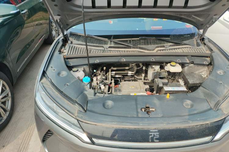 Used BYD Yuan UP 2024 401KM Leading Edition Engine Bay Right