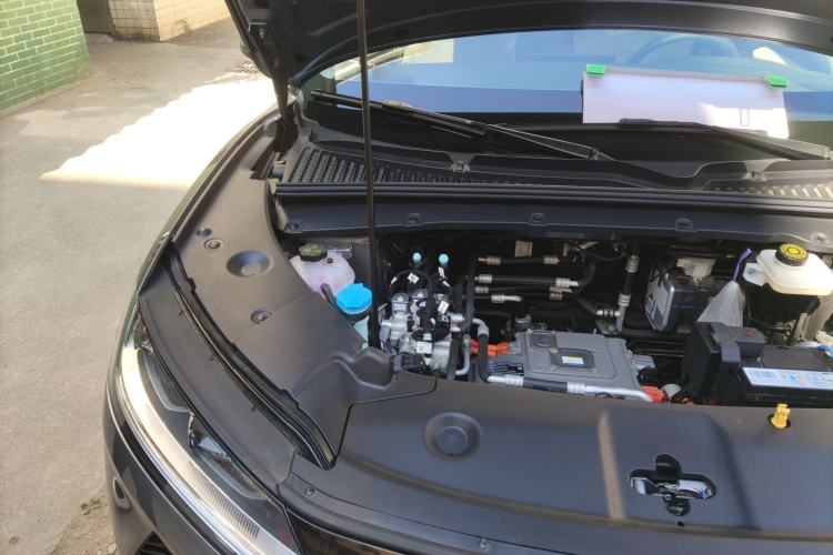 Used BYD Yuan UP 2024 401 km Active Version Engine Bay Right