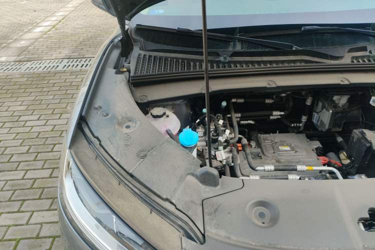 Used BYD Yuan UP 2024 401KM Leading Edition Engine Bay Right