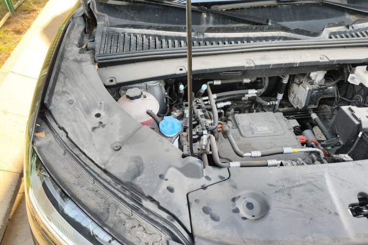 Used BYD Yuan UP 2024 401KM Beyond Edition Engine Bay Right