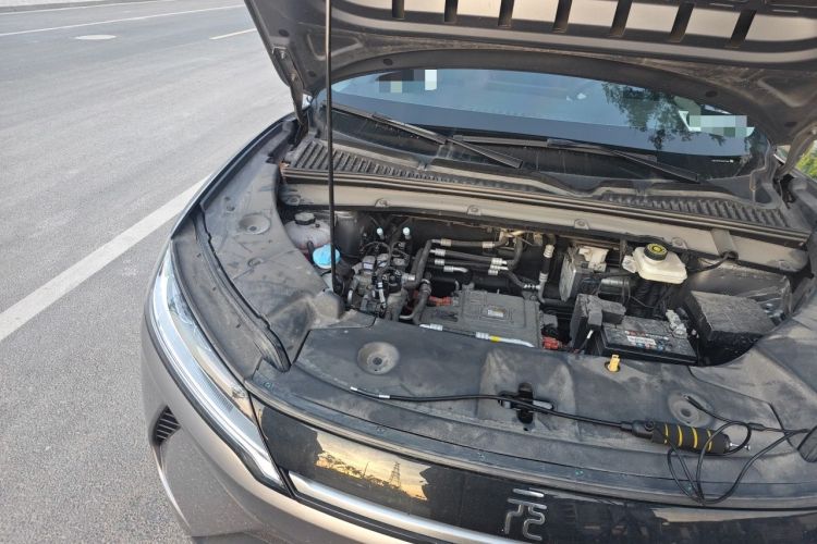 Used BYD Yuan UP 2024 401KM Beyond Edition Engine Bay Right