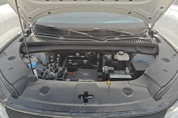 Used BYD Yuan UP 2024 401KM Leading Edition Engine Bay