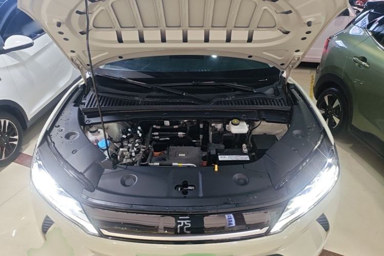 Used BYD Yuan UP 2024 401KM Leading Edition Engine Bay
