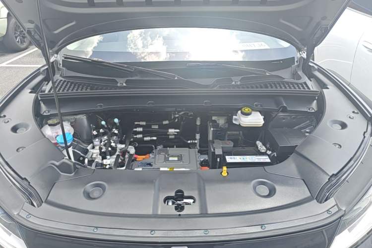 Used BYD Yuan UP 2024 401KM Beyond Edition Engine Bay