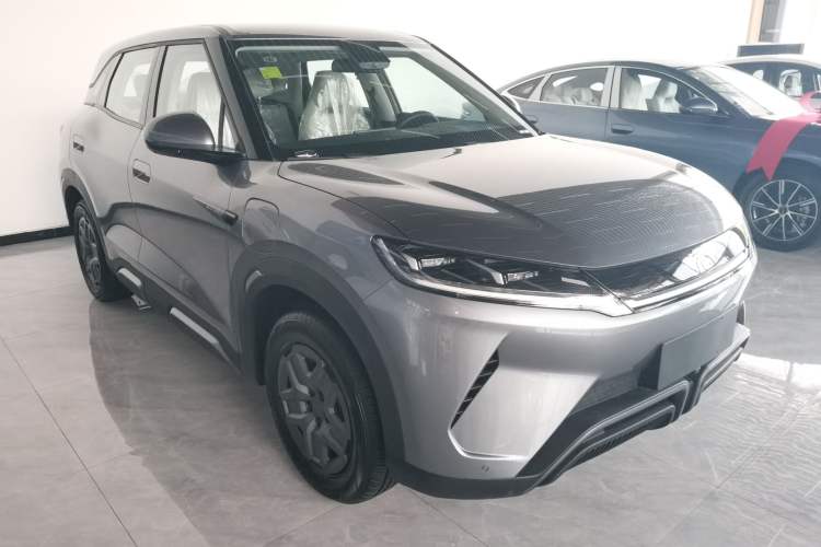 Used BYD Yuan UP 2024 401 km Active Version Exterior 2