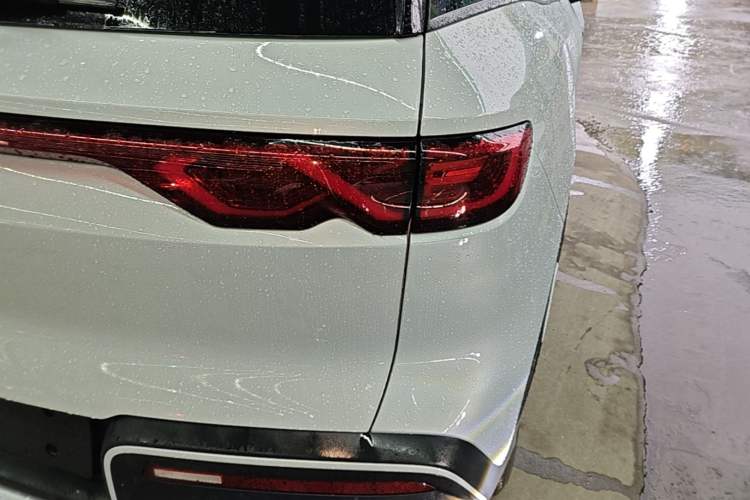 Used BYD Yuan UP 2024 401KM Leading Edition Exterior 3