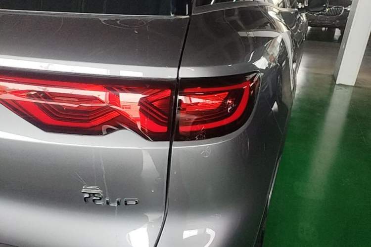 Used BYD Yuan UP 2024 401KM Leading Edition Exterior 3