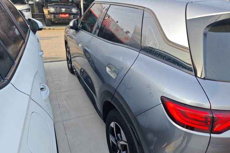 Used BYD Yuan UP 2024 301KM Leading Edition Exterior 3