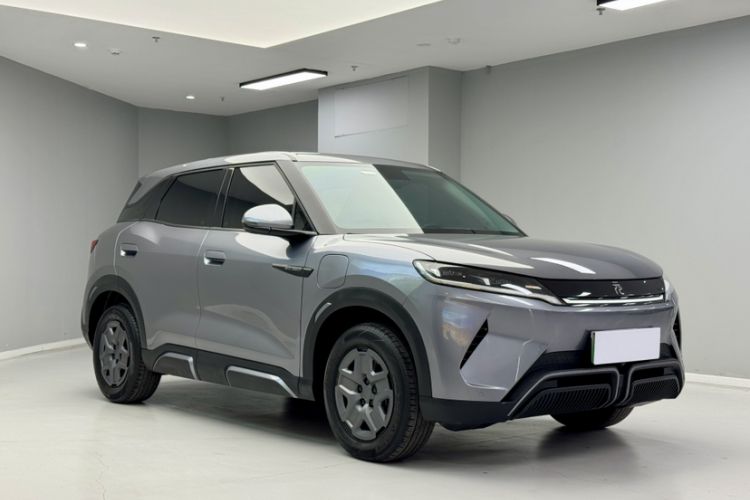 Used BYD Yuan UP 2024 401 km Active Version Exterior 4