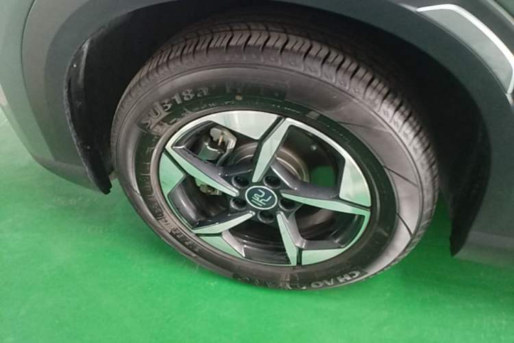 Used BYD Yuan UP 2024 401KM Leading Edition Exterior 4