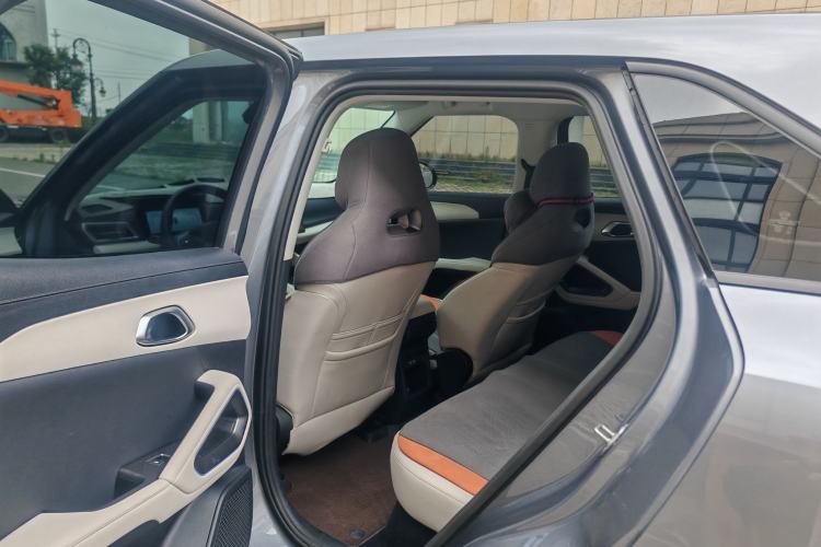 Used BYD Yuan UP 2024 401KM Leading Edition Exterior 4