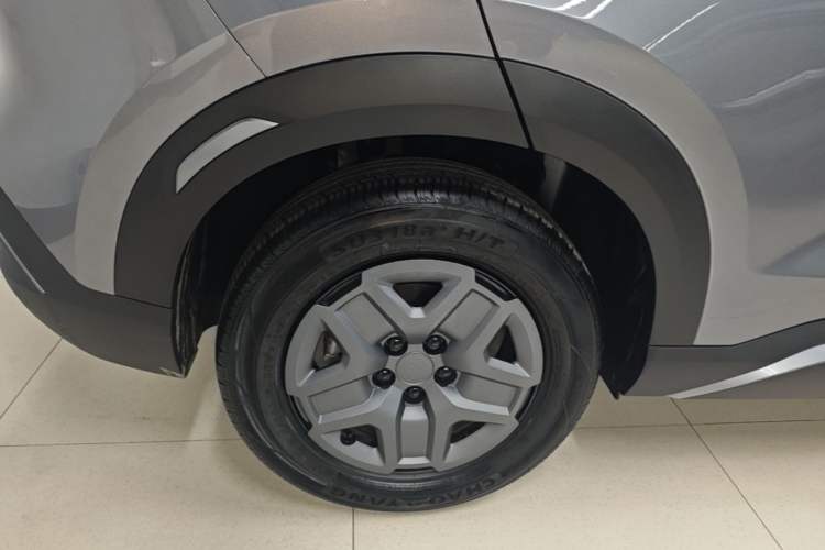 Used BYD Yuan UP 2024 401 km Active Version Exterior 5