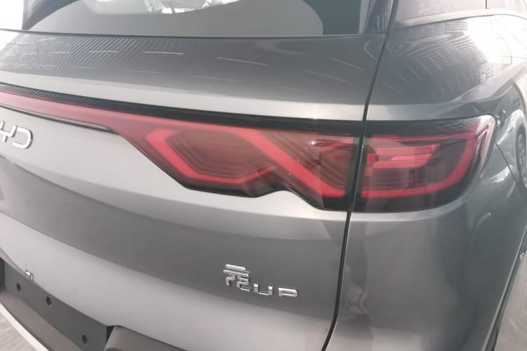 Used BYD Yuan UP 2024 401 km Active Version Exterior 6