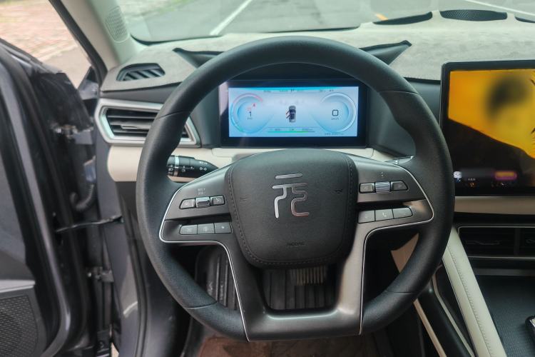 Used BYD Yuan UP 2024 401KM Leading Edition Exterior 6