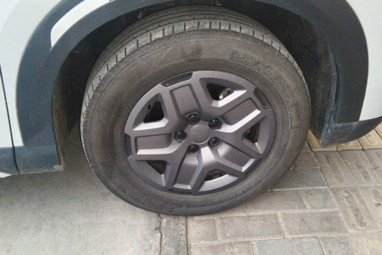 Used BYD Yuan UP 2024 401 km Active Version Exterior 7