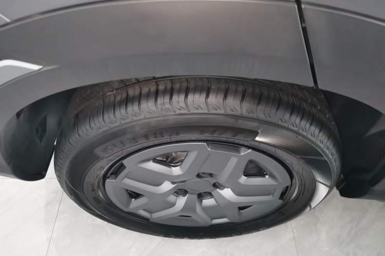 Used BYD Yuan UP 2024 401 km Active Version Exterior 8